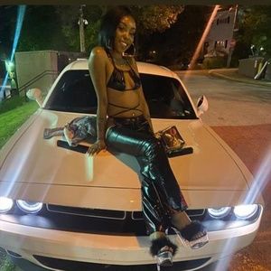 Meet your Posher, Brey